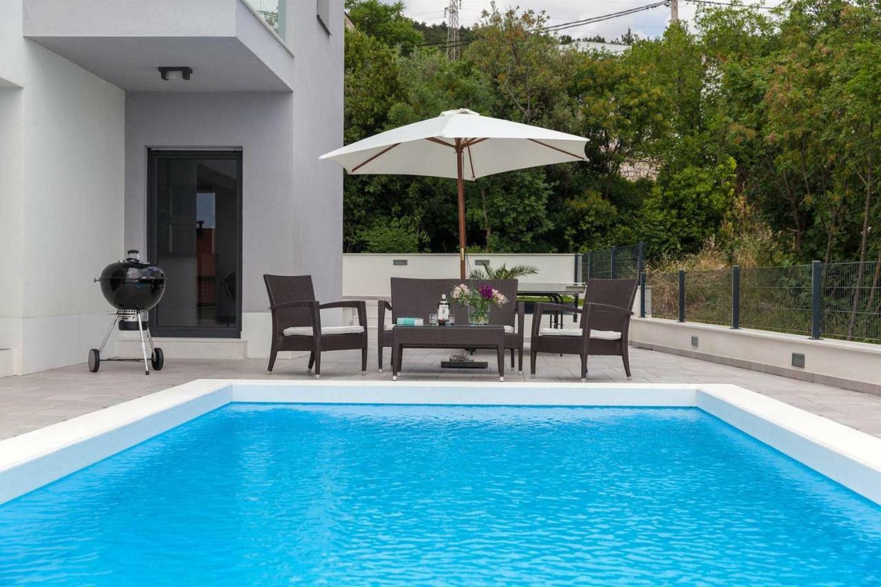 Villa Rina - Luxury Holiday Home 茨里克韦尼察 外观 照片