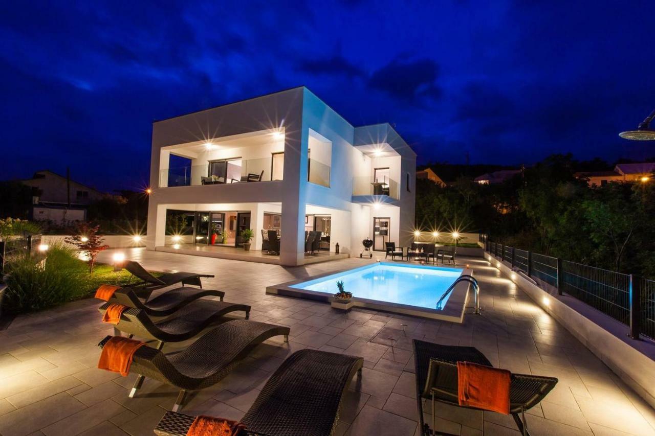Villa Rina - Luxury Holiday Home 茨里克韦尼察 外观 照片
