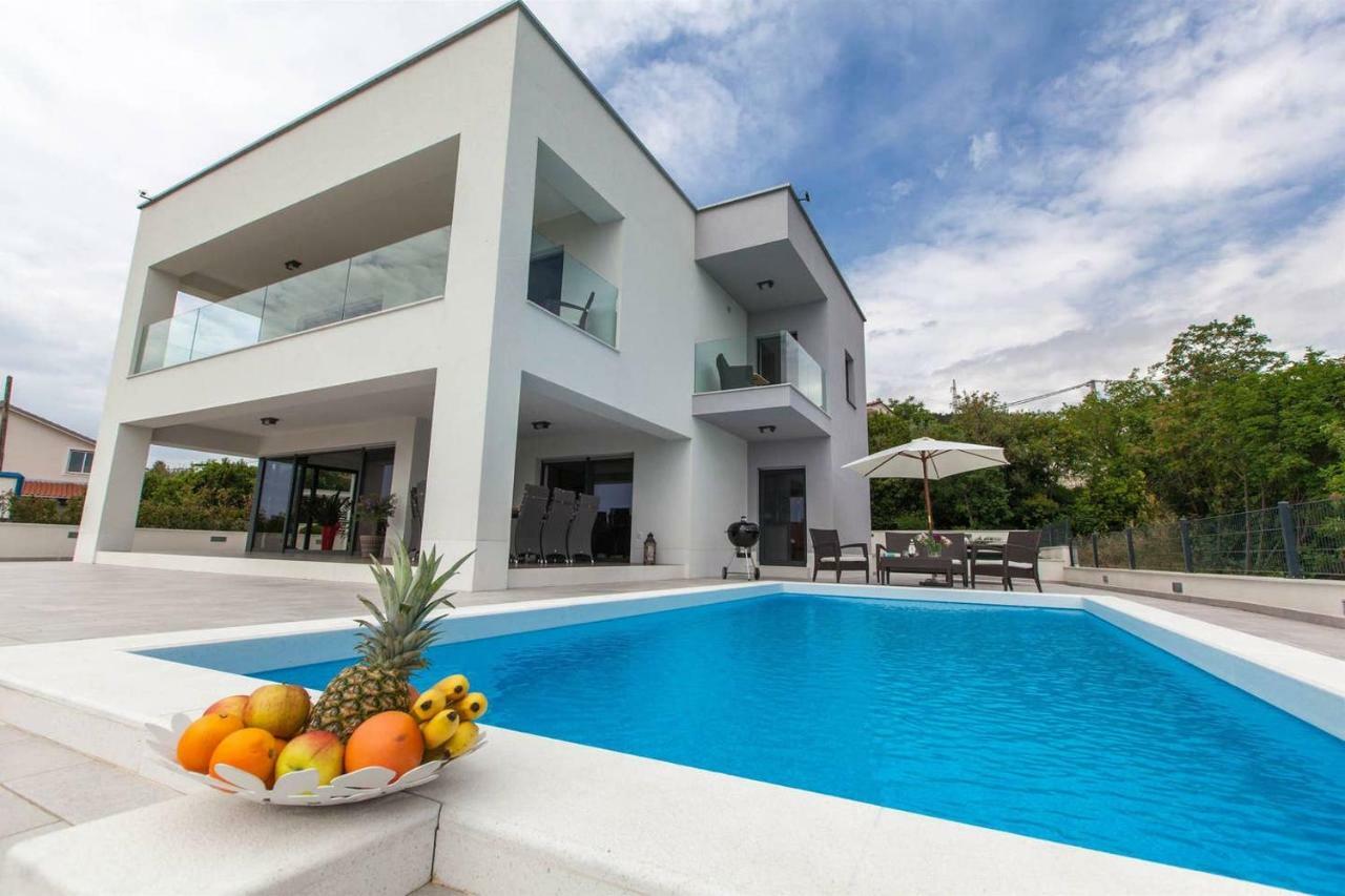 Villa Rina - Luxury Holiday Home 茨里克韦尼察 外观 照片